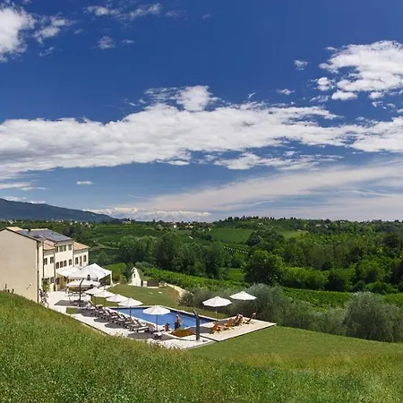 Colonia Resort 4*
