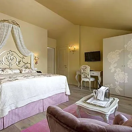 אתר נופש Colonia 3*
