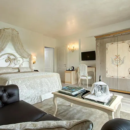 Colonia Resort